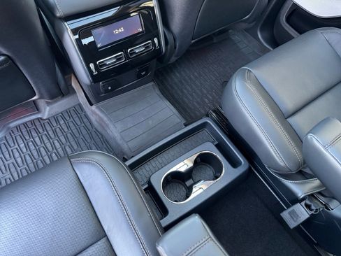 Used 2025 Lincoln Aviator Reserve w/ Equipment Group 201A image 19