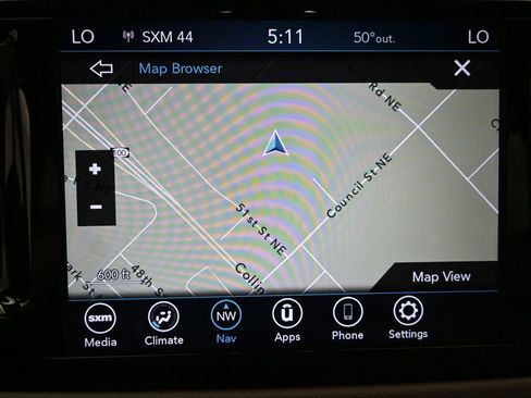 Used 2020 Chrysler Pacifica Touring w/ Advanced Safetytec Group image 17