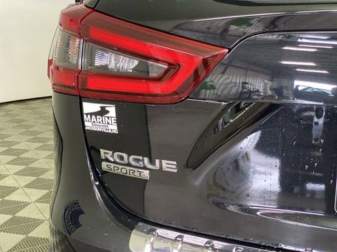 Used 2022 Nissan Rogue Sport SV FWD image 36