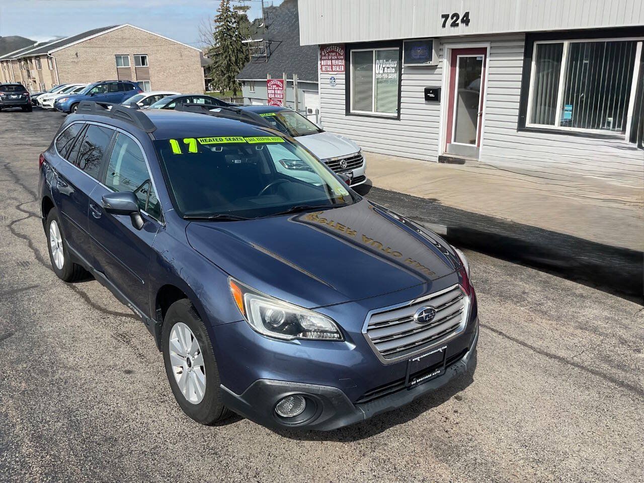Used 2017 Subaru Outback 2.5i Premium AWD/4WD image 3