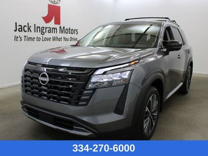 New 2026 Nissan Pathfinder Platinum
