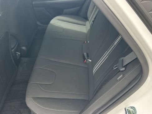 Certified 2025 Hyundai Elantra Sport image 12