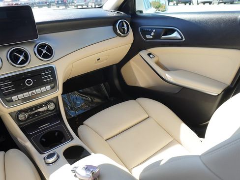 Used 2019 Mercedes-Benz GLA 250 image 22