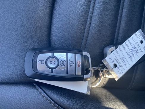 Used 2021 Ford Edge SEL w/ Convenience Package image 34