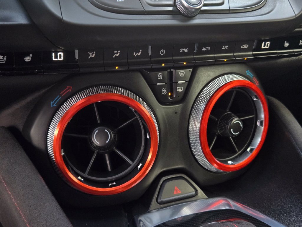 Used 2019 Chevrolet Camaro ZL1 RWD image 25