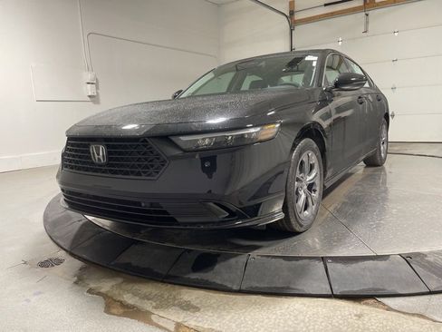 New 2025 Honda Accord EX-L image 3