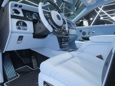 Used 2026 Rolls-Royce Phantom Sedan image 68