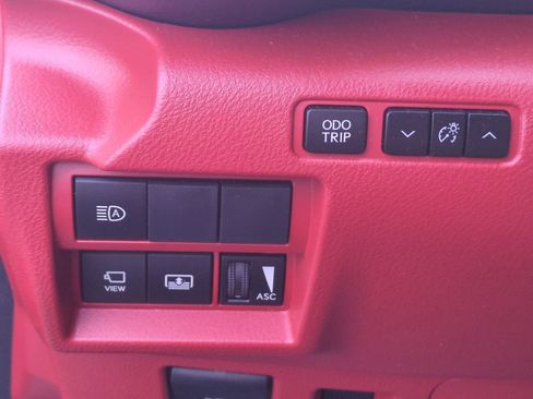 Used 2023 Lexus IS 500 image 25