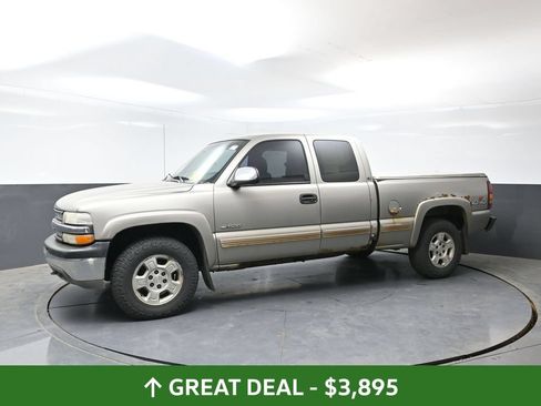 Used 2001 Chevrolet Silverado 1500 LS w/ Firm Ride Suspension Pkg AWD/4WD image 8