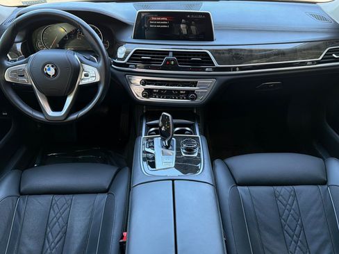 Used 2017 BMW 740i RWD image 17