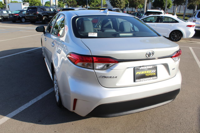 Certified 2025 Toyota Corolla LE FWD image 15