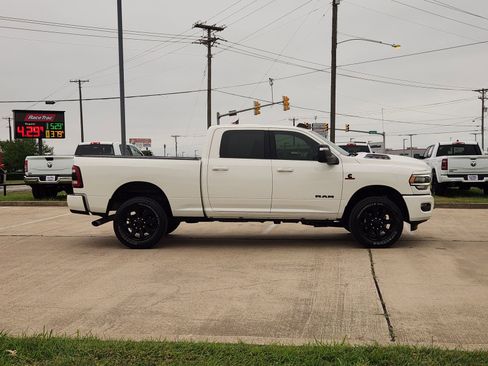 Used 2024 RAM 2500 Laramie w/ Night Edition AWD/4WD image 7