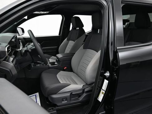 Used 2025 Toyota Tacoma TRD Sport image 10