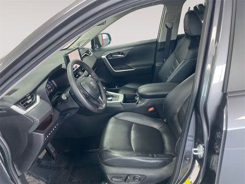 Used 2024 Toyota RAV4 Limited image 9