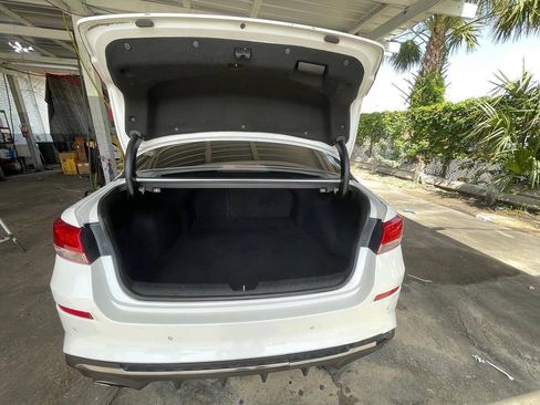 Used 2019 Kia Optima S FWD image 13