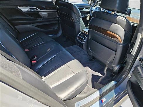 Used 2022 BMW 745e xDrive w/ M Sport Package AWD/4WD image 20