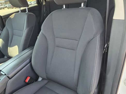 Used 2024 Nissan Rogue S FWD image 16