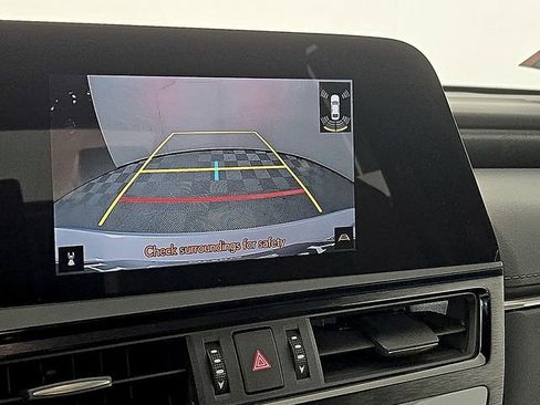 Certified 2024 Lexus ES 250 w/ Premium Package image 20