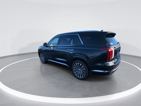 Used 2025 Hyundai Palisade Calligraphy image 6