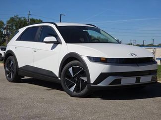 New 2025 Hyundai Ioniq 5 SEL video 2