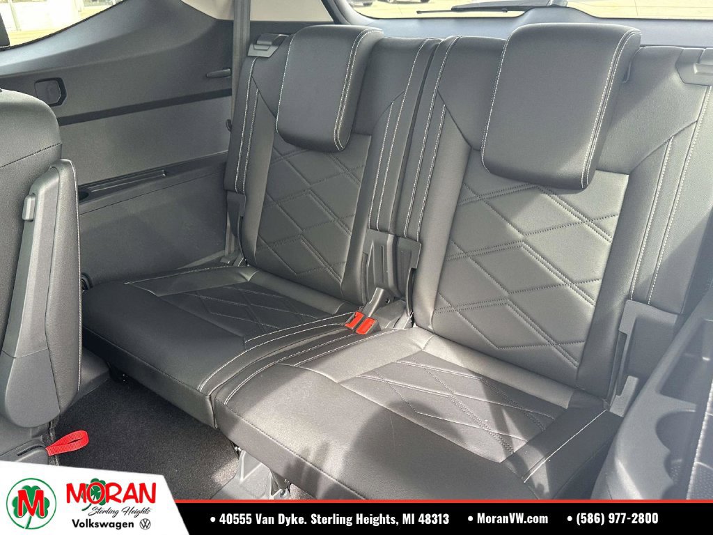 Certified 2026 Volkswagen Atlas SE w/ Panoramic Sunroof Package AWD/4WD image 11