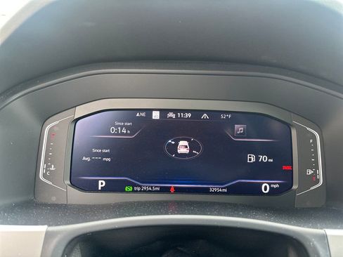 Used 2023 Volkswagen Atlas SEL AWD/4WD image 8