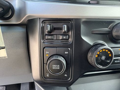 New 2026 Ford F250 XLT w/ FX4 Off-Road Package image 28