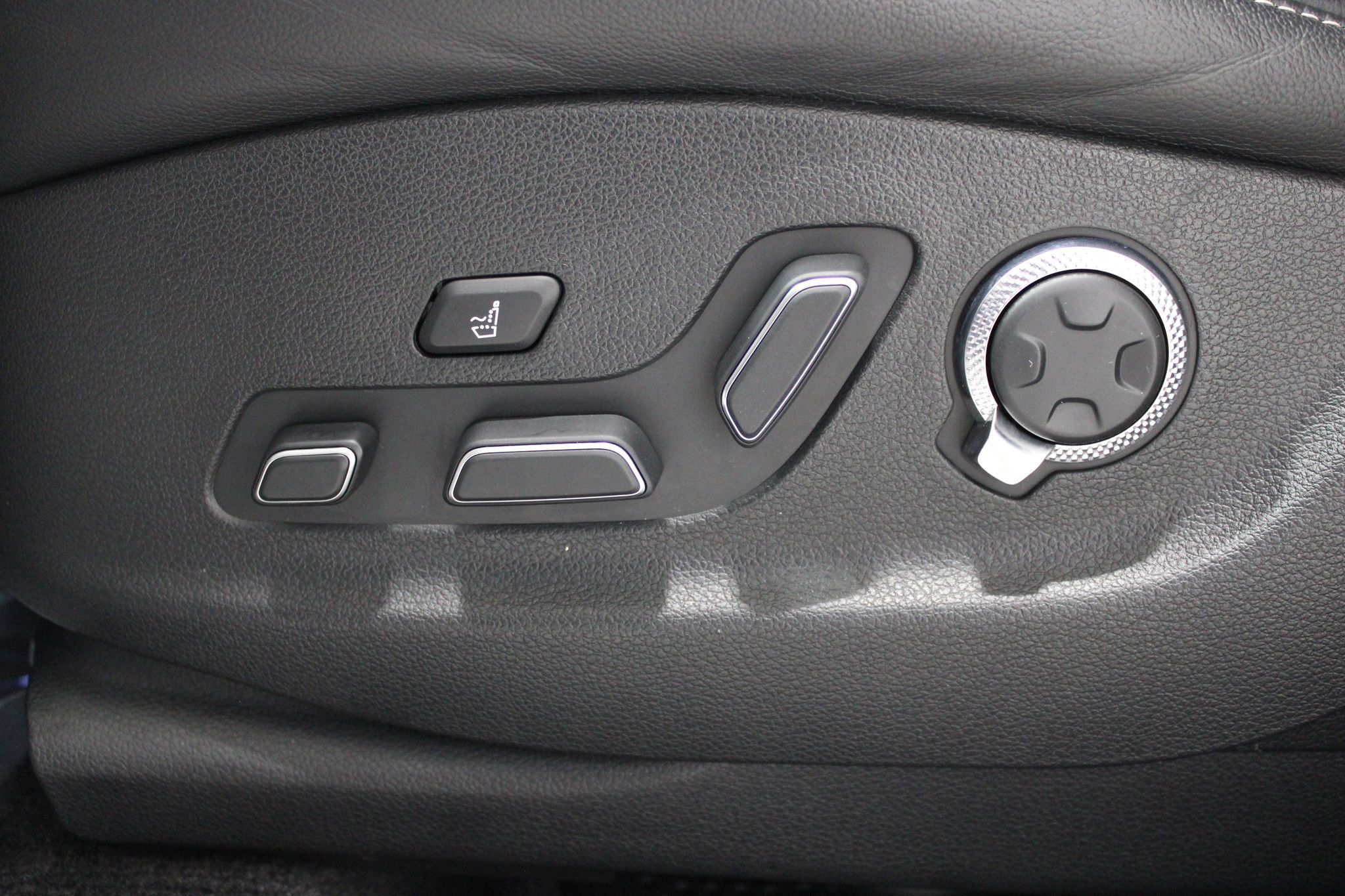 Used 2023 Genesis GV80 3.5T w/ Advanced Package AWD/4WD image 45