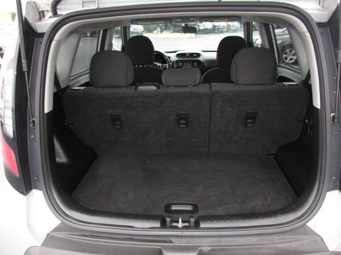 Used 2015 Kia Soul FWD image 19