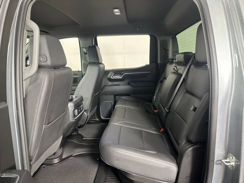 Used 2026 GMC Sierra 1500 SLT w/ SLT Convenience Package AWD/4WD image 21