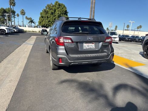 Used 2019 Subaru Outback 2.5i Premium image 18