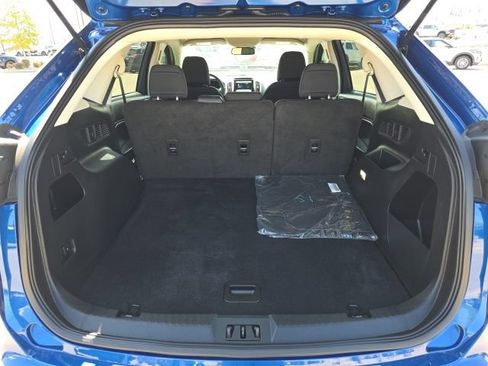 Used 2024 Ford Edge SE w/ Black Appearance Package AWD/4WD image 16