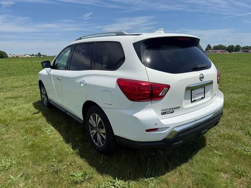 Used 2020 Nissan Pathfinder SL FWD image 7