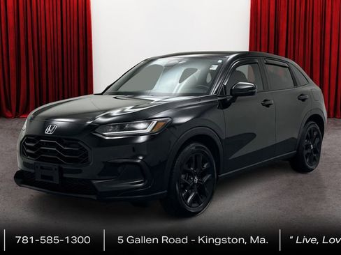 Used 2025 Honda HR-V Sport image 1