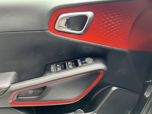 Used 2023 Kia Soul GT-Line image 15