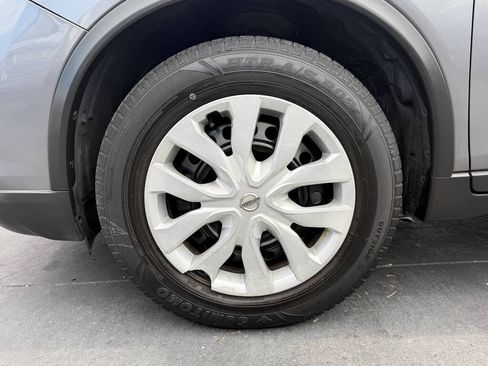 Used 2017 Nissan Rogue S w/ S Appearance Package AWD/4WD image 29