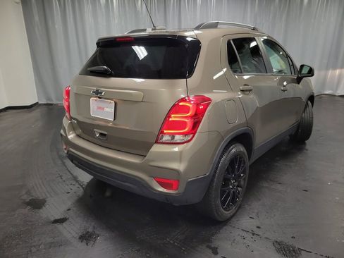 Used 2021 Chevrolet Trax LT w/ Sport Edition image 8