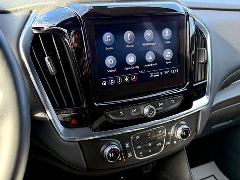 Used 2023 Chevrolet Traverse LT image 17