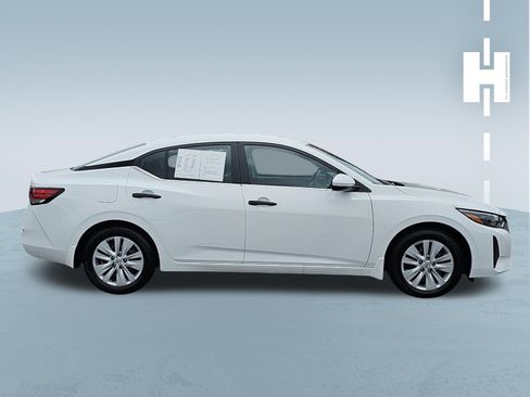 Used 2025 Nissan Sentra S FWD image 3
