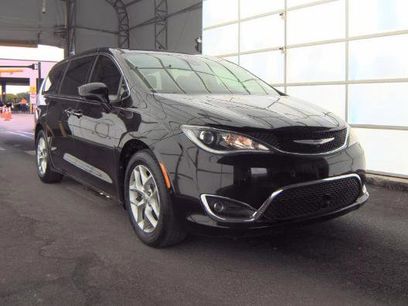 Used 2019 Chrysler Pacifica Touring Plus w/ Advanced Safetytec Group