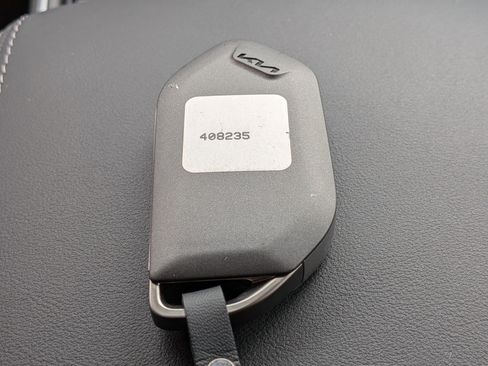 New 2026 Kia Sorento LX FWD image 36