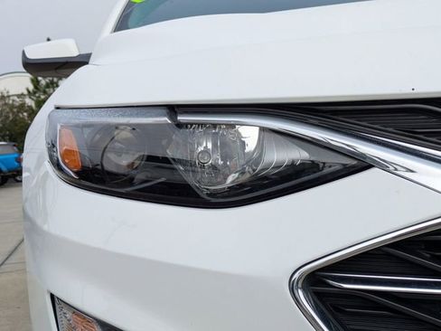 Used 2025 Chevrolet Malibu LT image 10