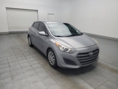 Used 2016 Hyundai Elantra GT FWD image 13