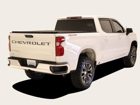 Used 2024 Chevrolet Silverado 1500 LT AWD/4WD image 6