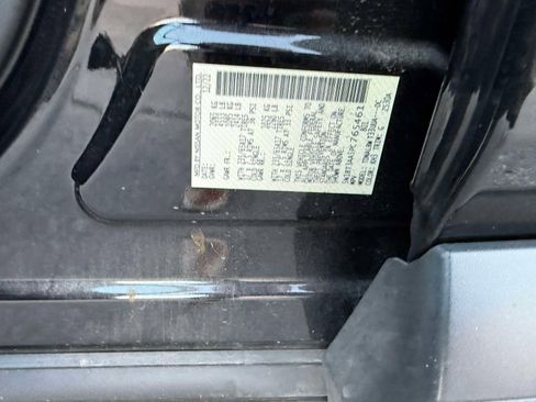 Used 2023 Nissan Rogue S image 8