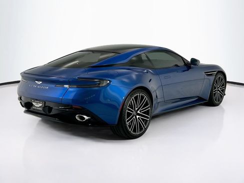 Used 2025 Aston Martin DB12 Coupe RWD image 5