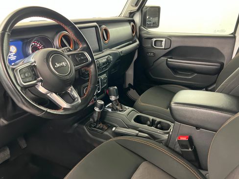 Used 2021 Jeep Gladiator Mojave AWD/4WD image 15