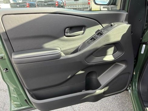 New 2026 Nissan Frontier SV w/ SV Convenience Package image 11