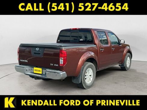 Used 2017 Nissan Frontier SV w/ Moonroof Package AWD/4WD image 5