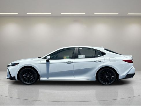New 2026 Toyota Camry SE FWD image 24